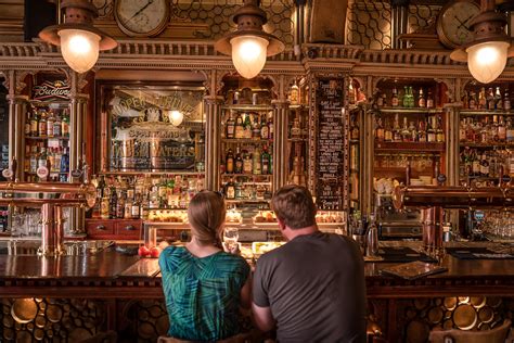 pub irlandes barcelona|Bar de deportes irlandés